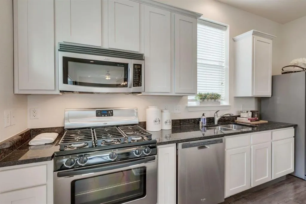 1603 Jensen Court