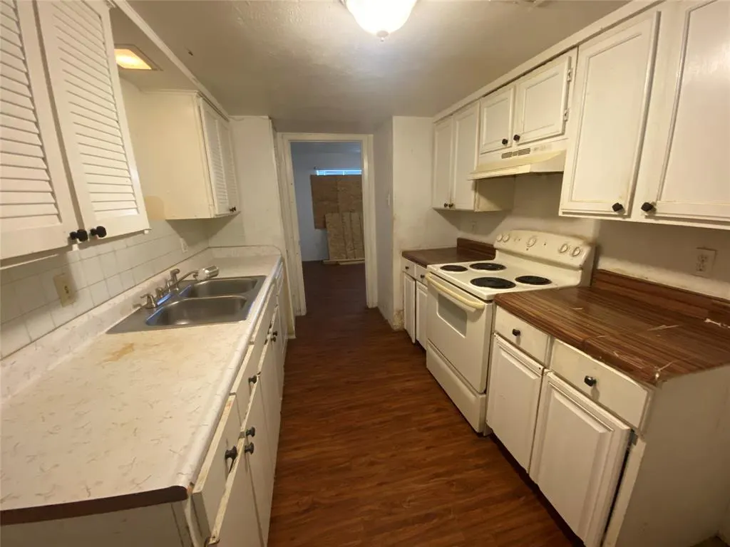 542 Shadyway Drive