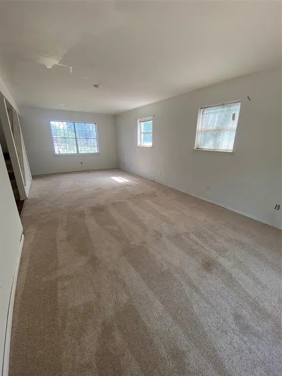 542 Shadyway Drive