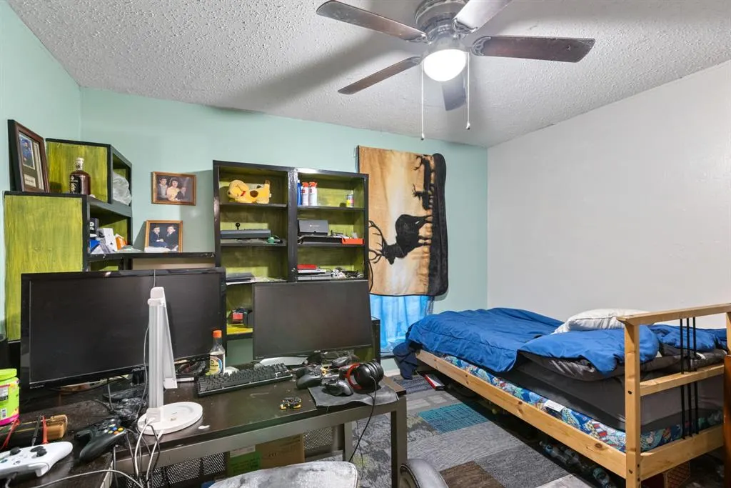 3352 Buckingham Lane