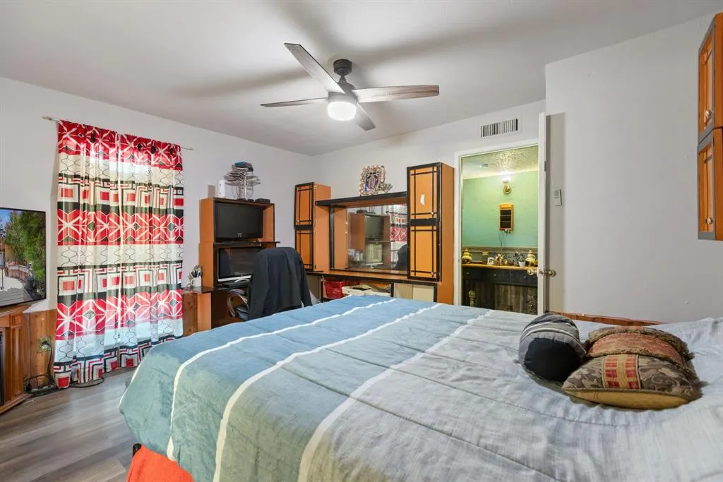 3352 Buckingham Lane