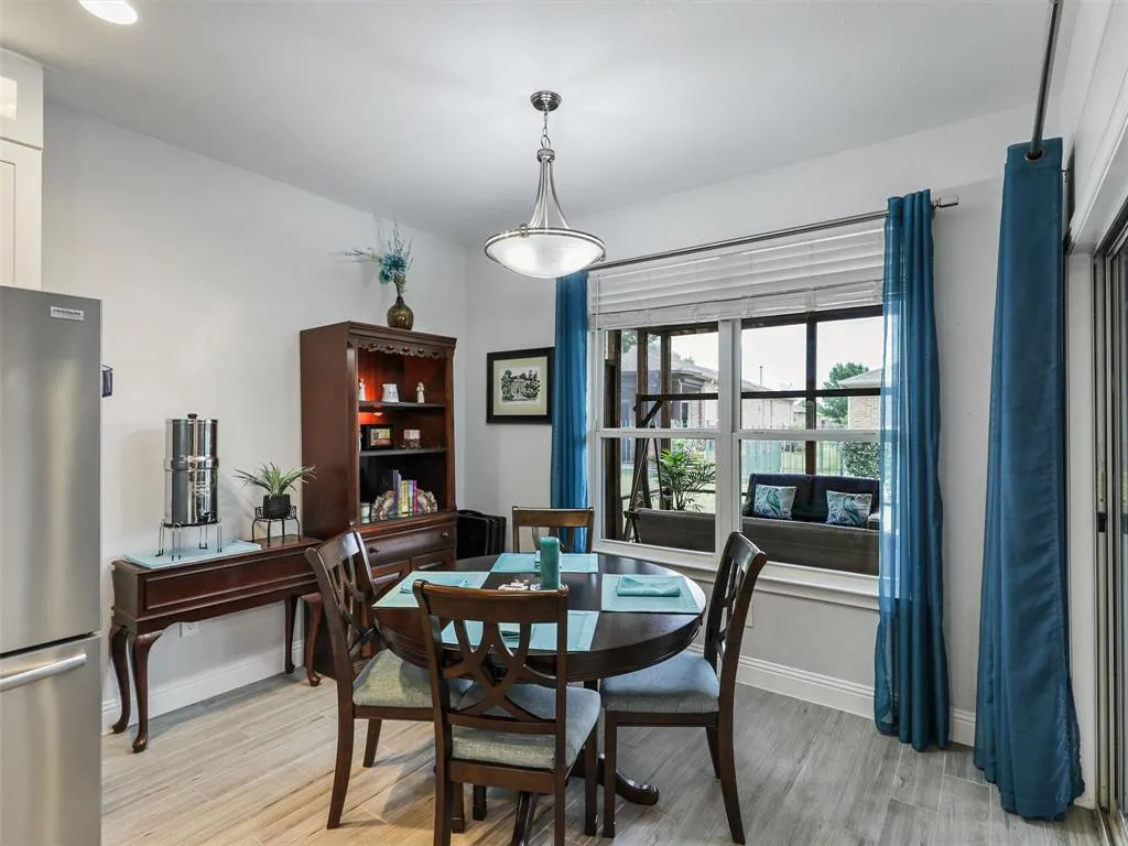 6026 Prairie Bend Lane