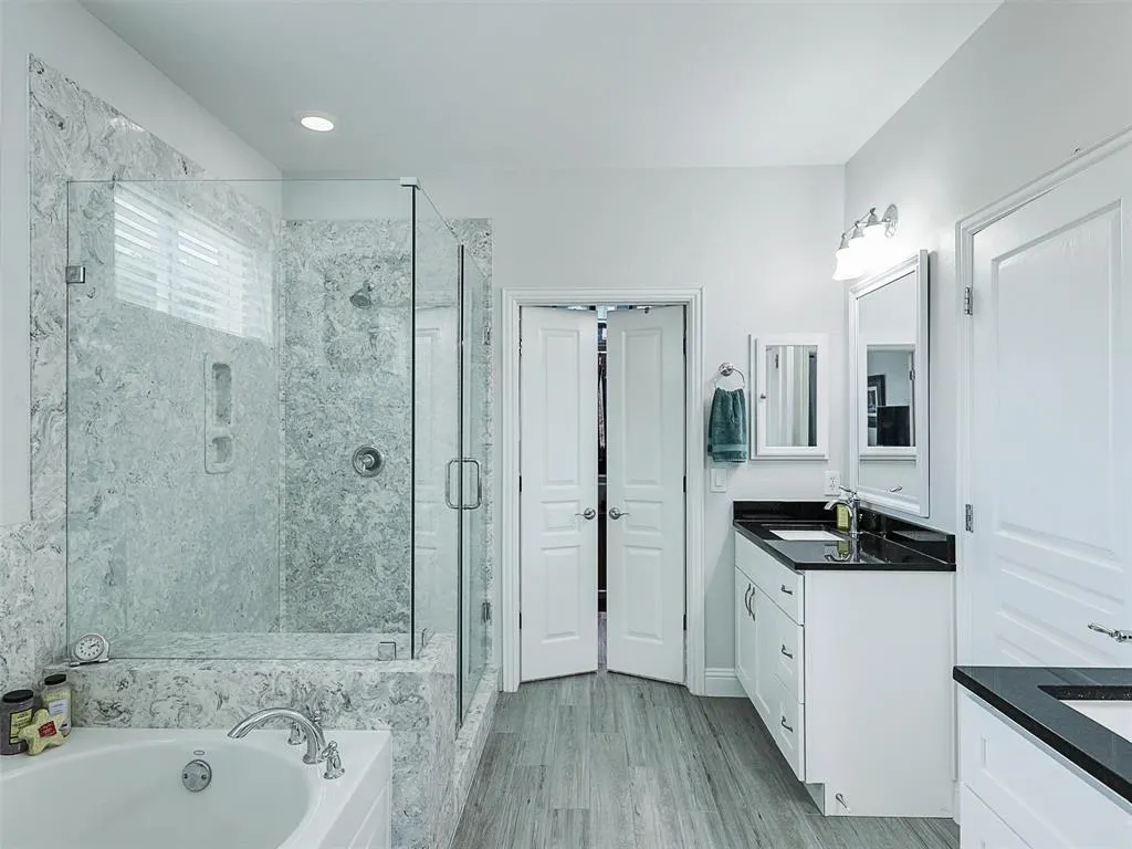 6026 Prairie Bend Lane