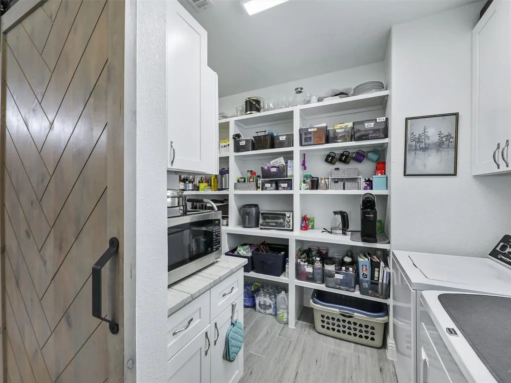 6026 Prairie Bend Lane