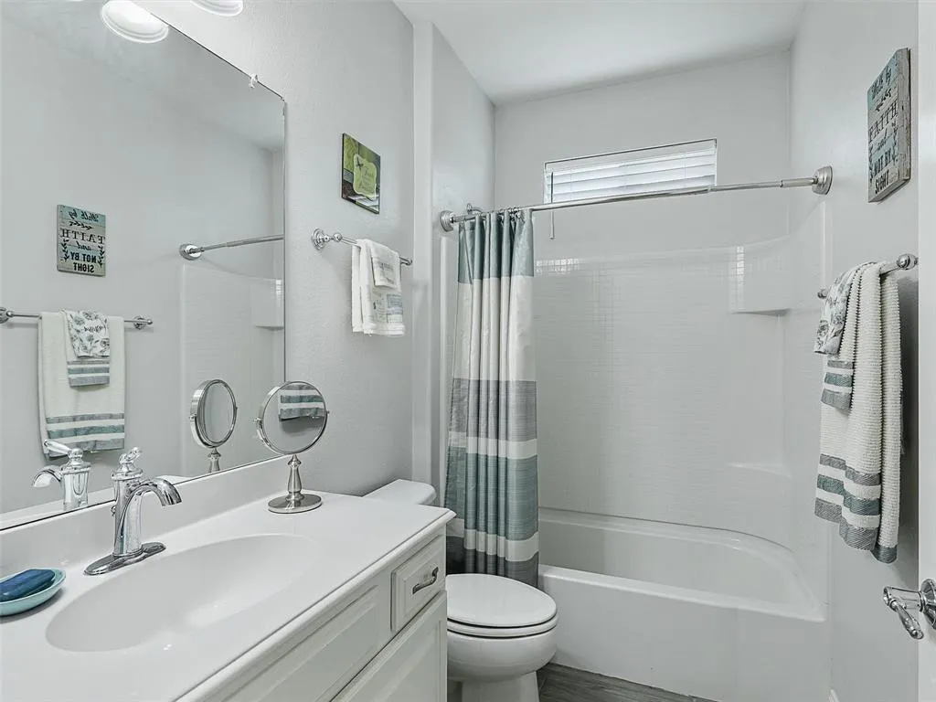 6026 Prairie Bend Lane