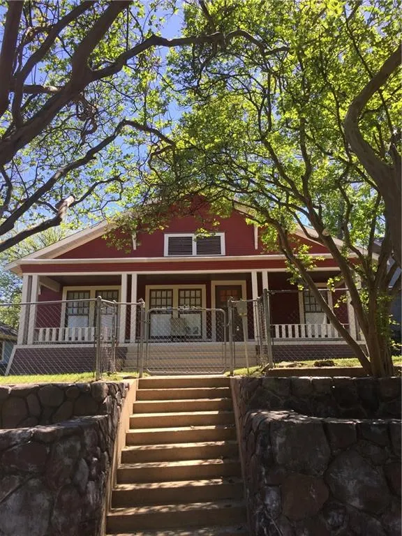 106 E 5th Street
