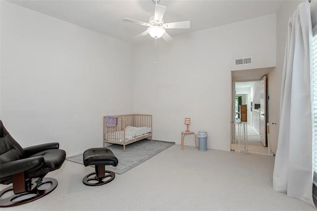 12384 Montego Plaza