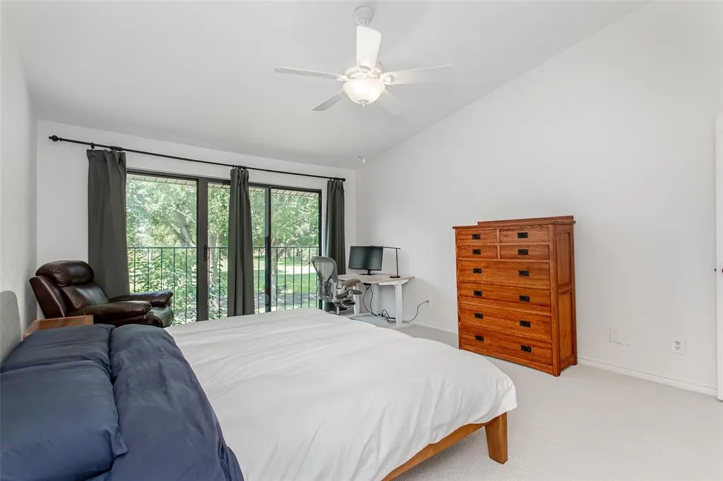 12384 Montego Plaza