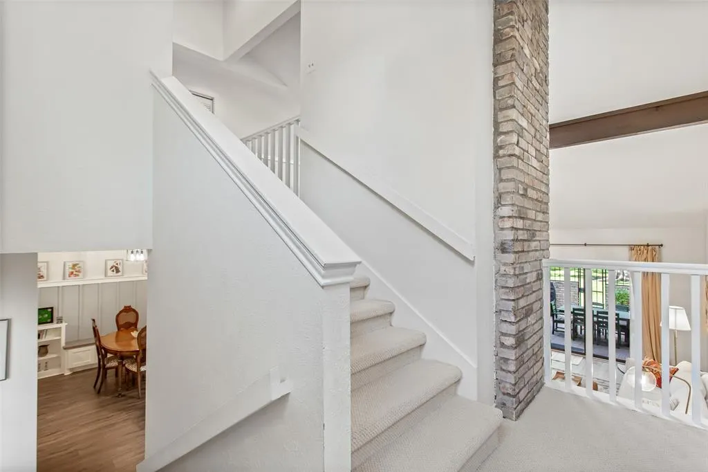 12384 Montego Plaza