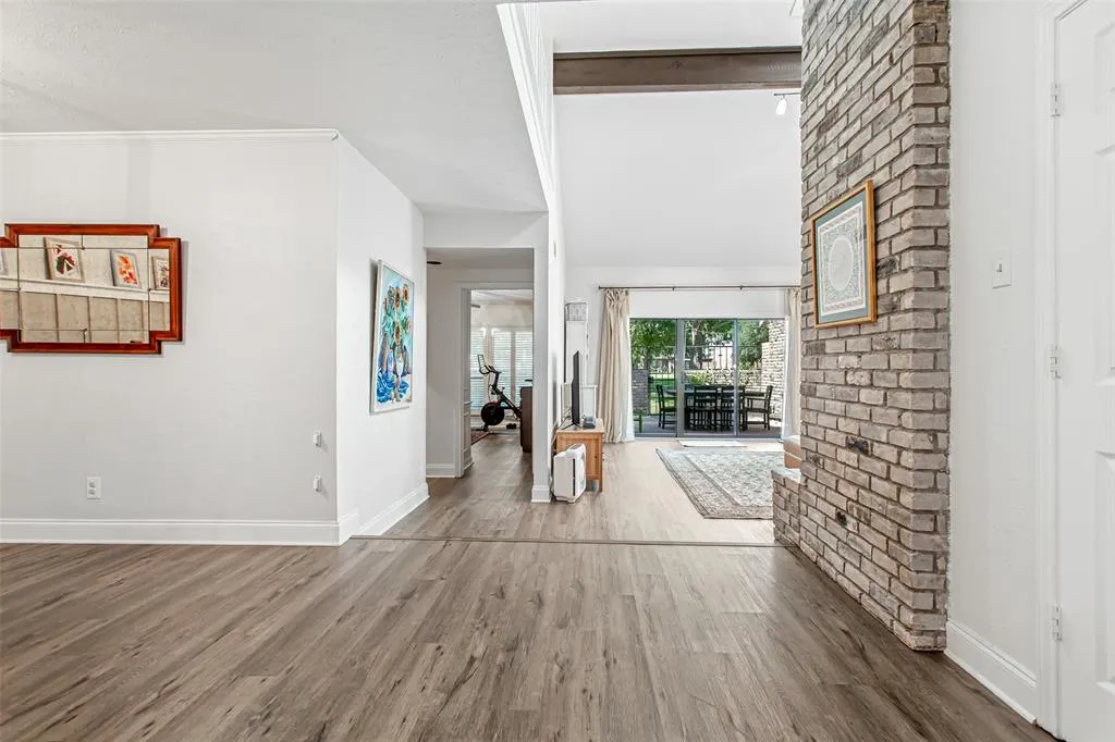 12384 Montego Plaza