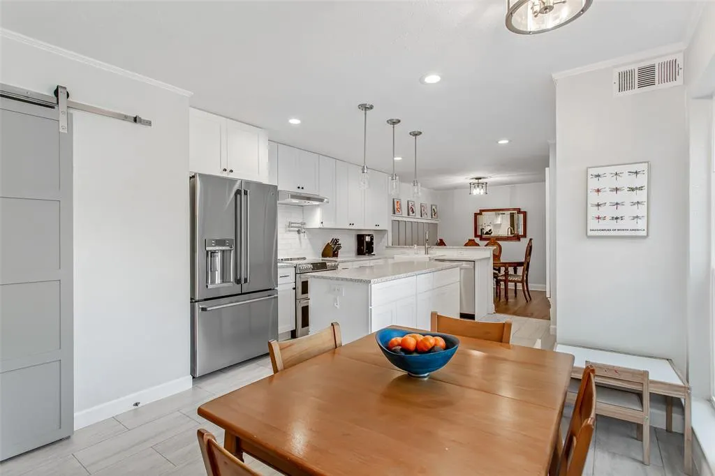 12384 Montego Plaza