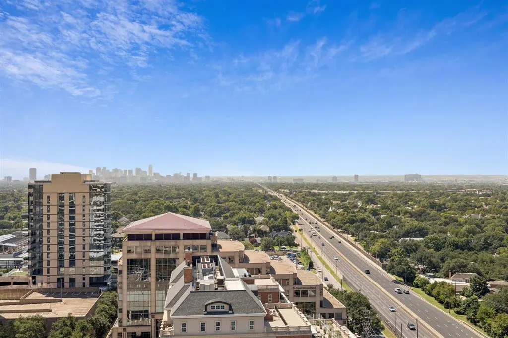 5909 Luther Lane, #2107