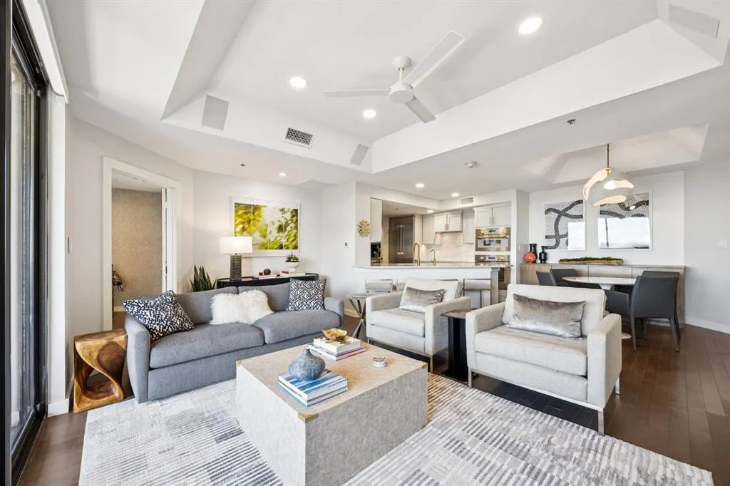 5909 Luther Lane, #2107