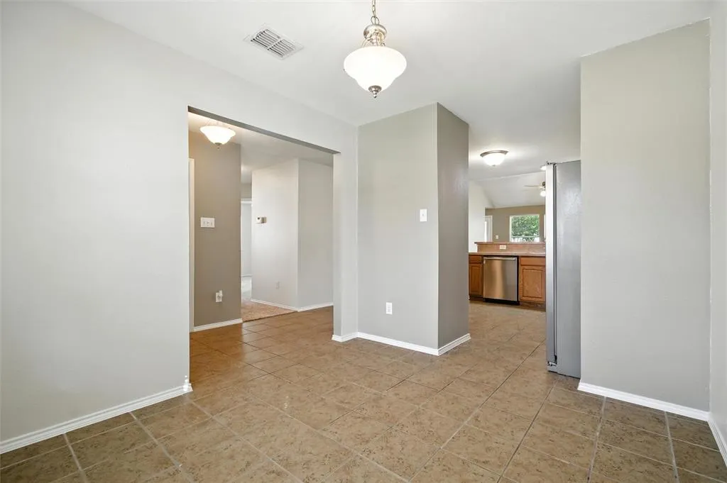 1109 Oak Hollow Lane