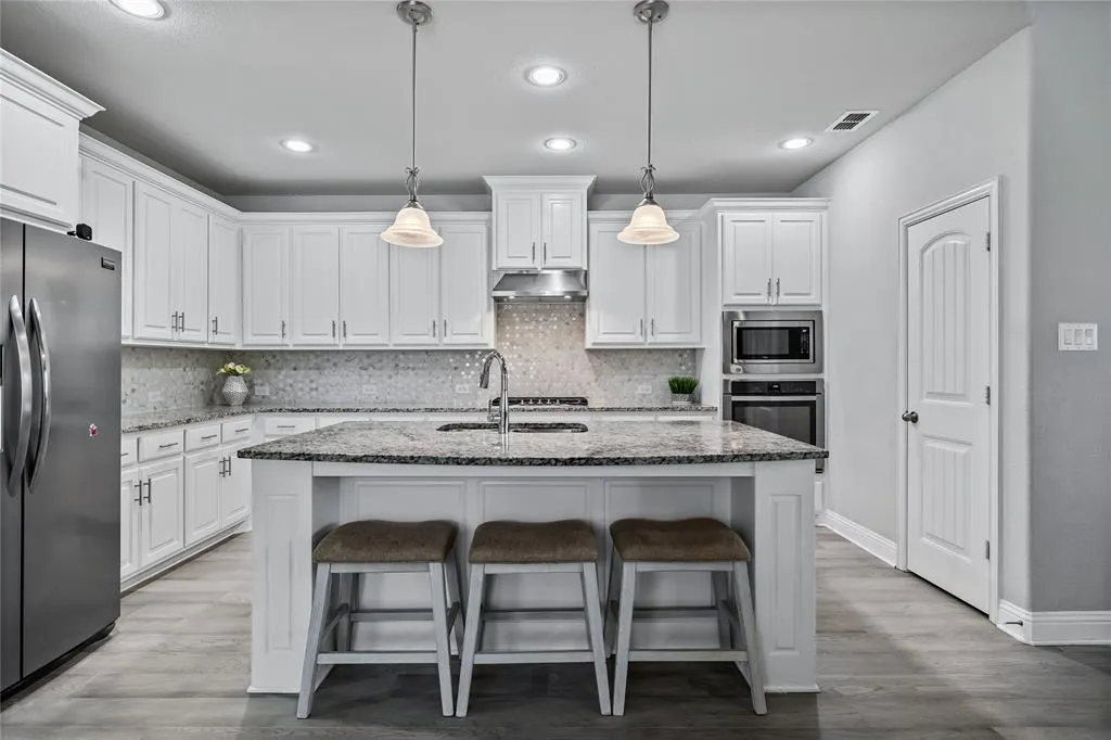 9916 Bitterroot Drive