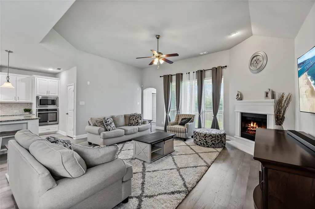 9916 Bitterroot Drive