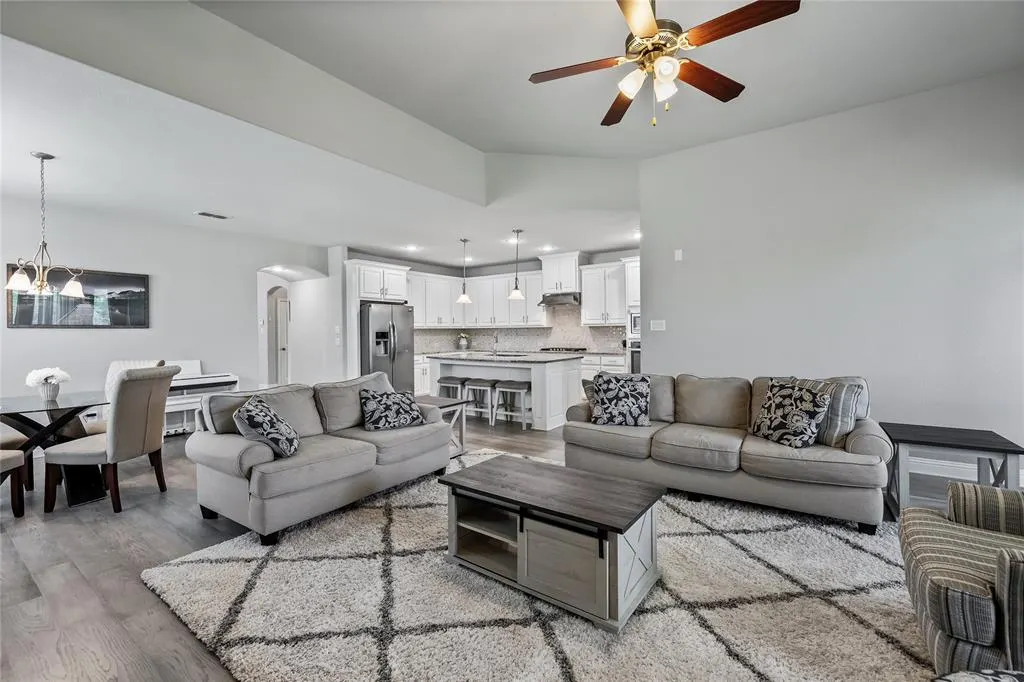 9916 Bitterroot Drive