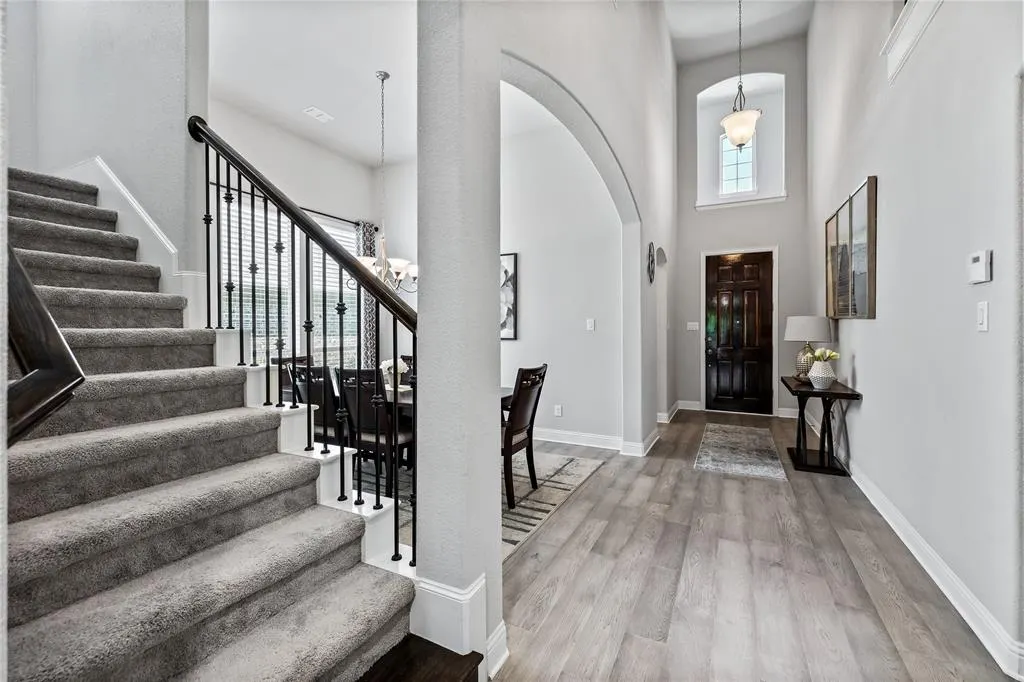 9916 Bitterroot Drive