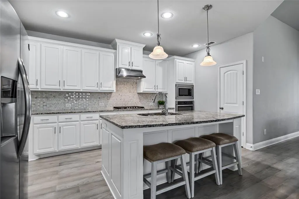 9916 Bitterroot Drive