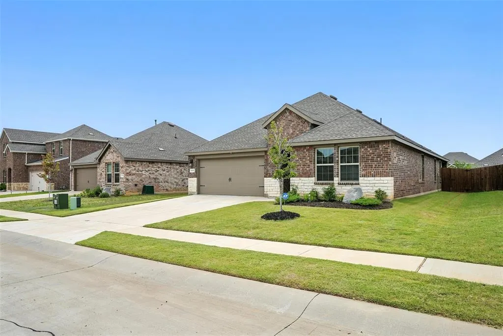 10116 Autumn Leaves Lane