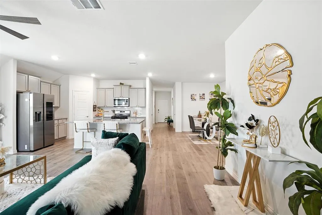 10116 Autumn Leaves Lane