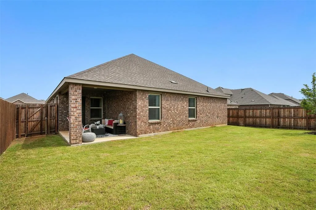 10116 Autumn Leaves Lane
