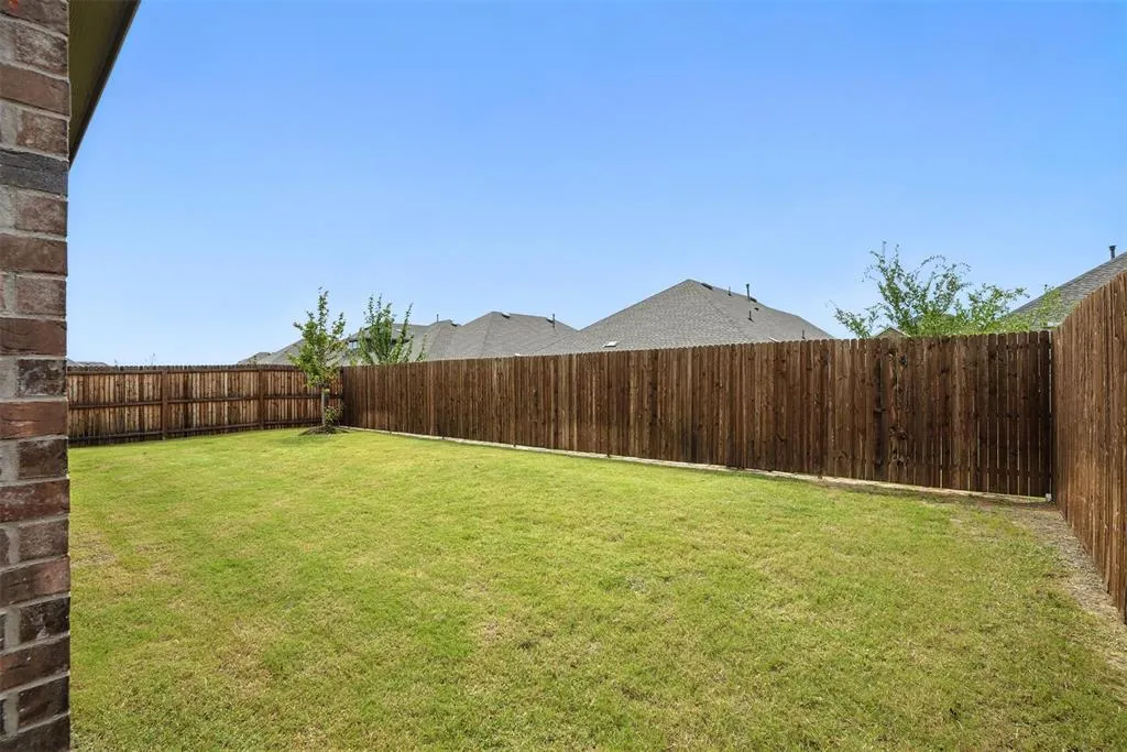 10116 Autumn Leaves Lane