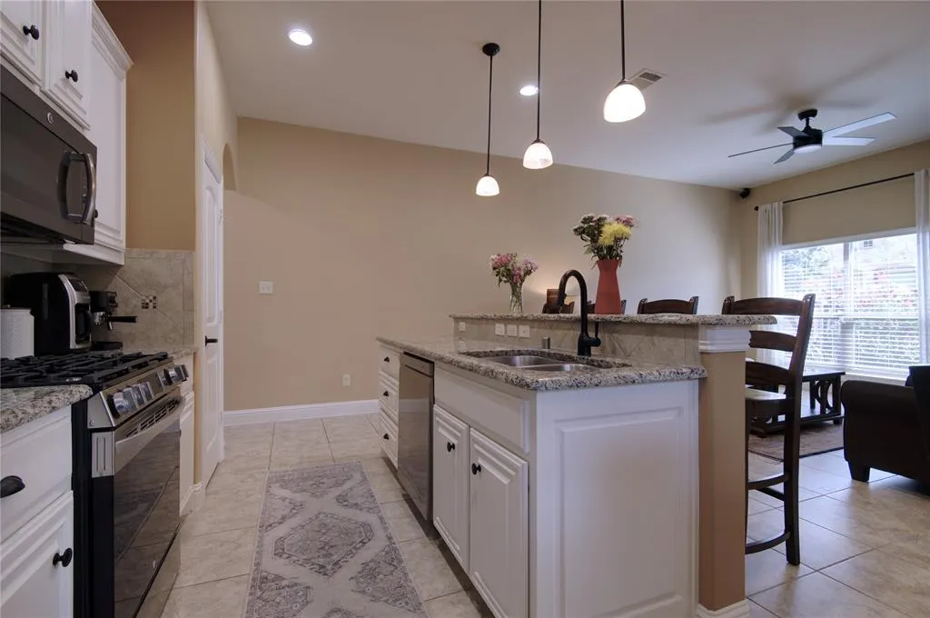 4105 Pecan Bend Lane