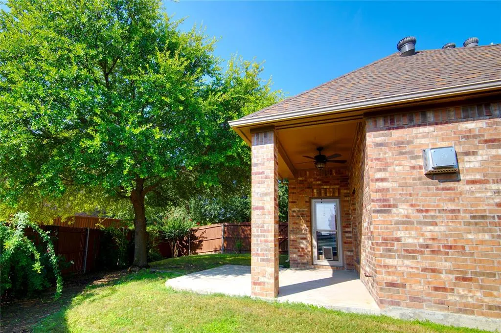 4105 Pecan Bend Lane
