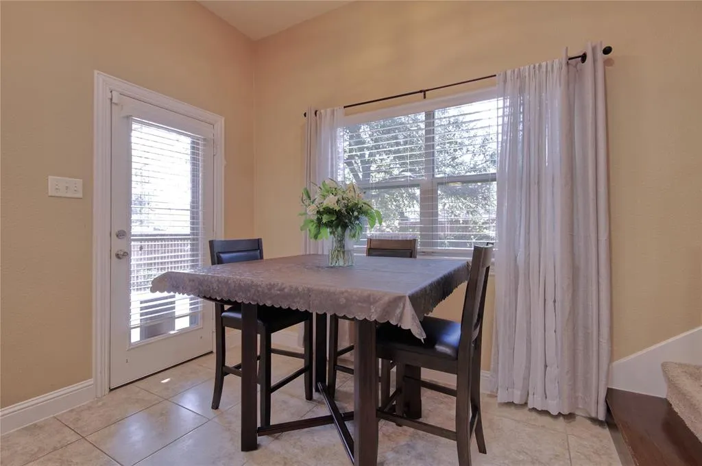 4105 Pecan Bend Lane