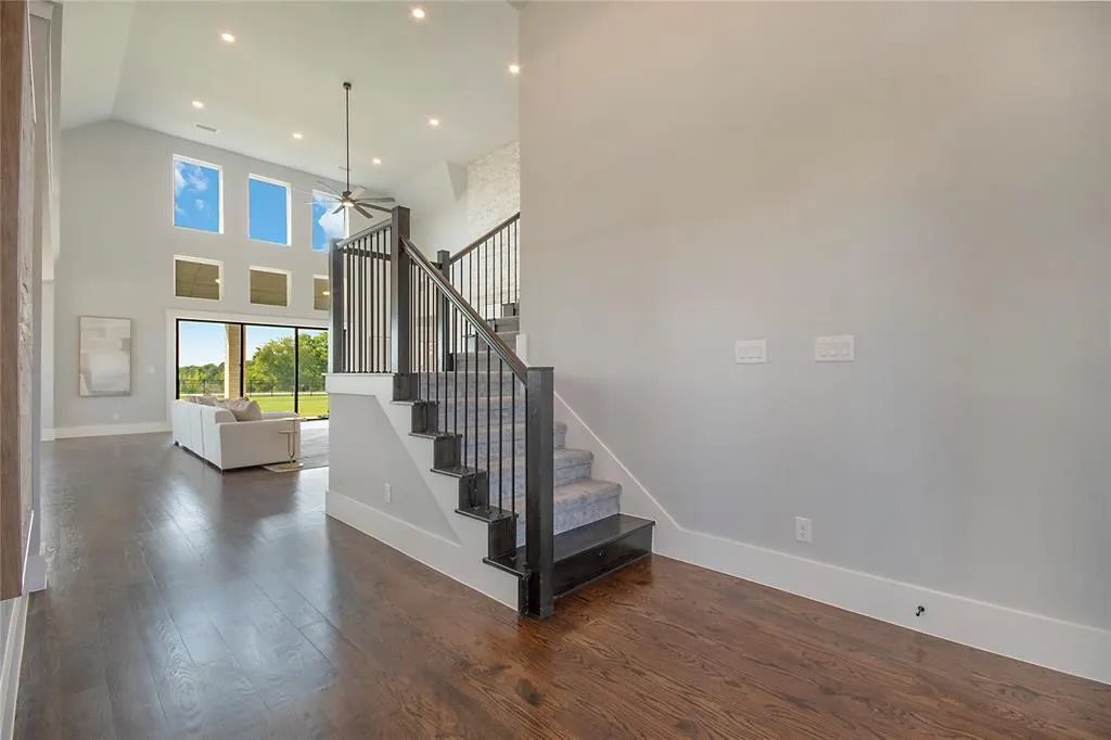 7171 Deerwood Trail