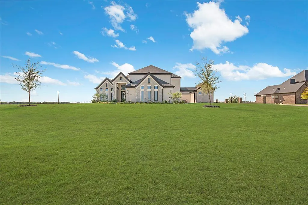 7171 Deerwood Trail