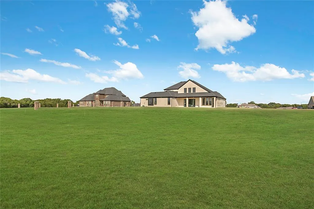 7171 Deerwood Trail