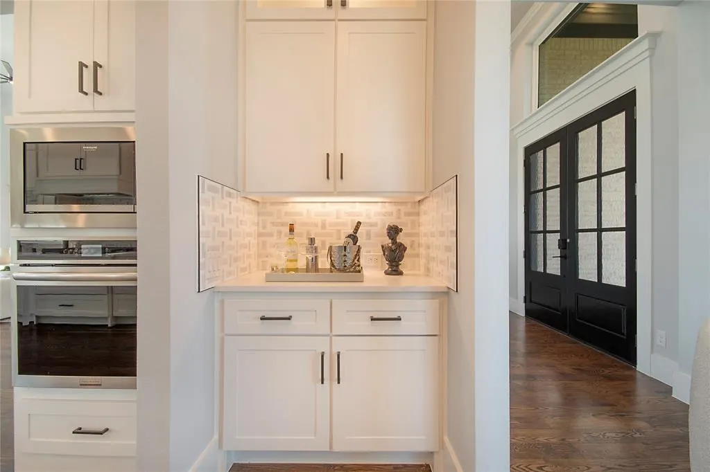 7171 Deerwood Trail