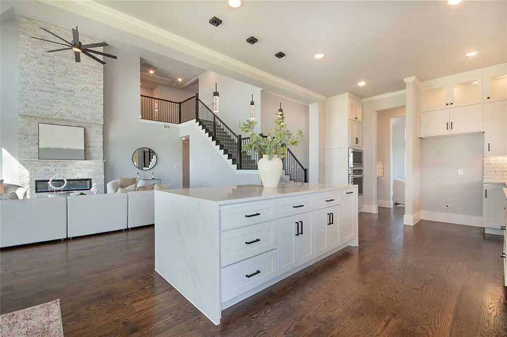 7171 Deerwood Trail