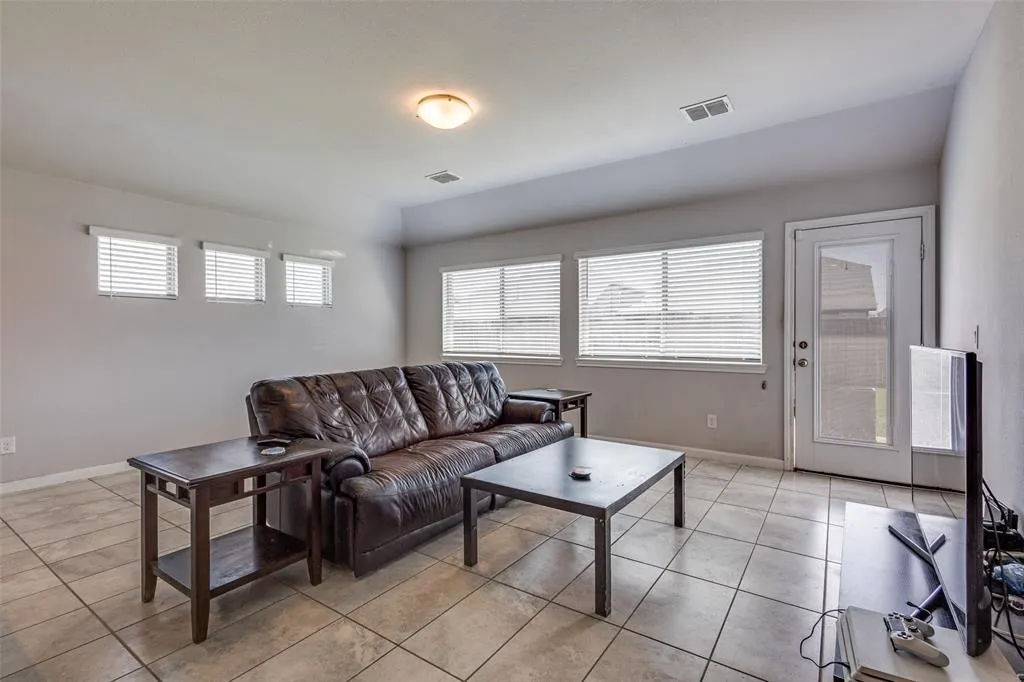 1404 Rosebush Road