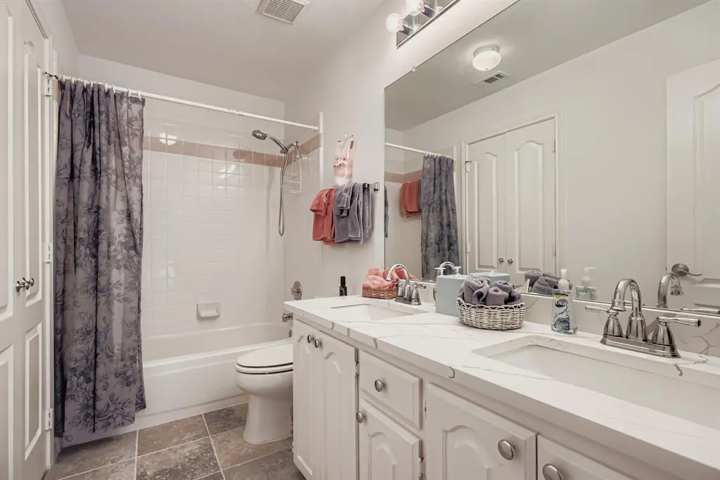11213 Jereme Trail