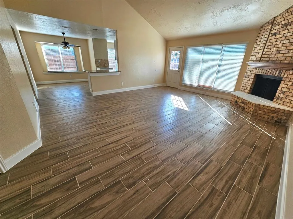 4017 Eagle Pass