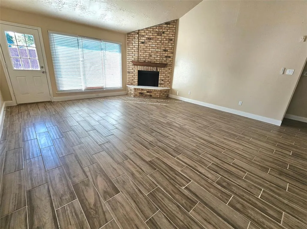 4017 Eagle Pass