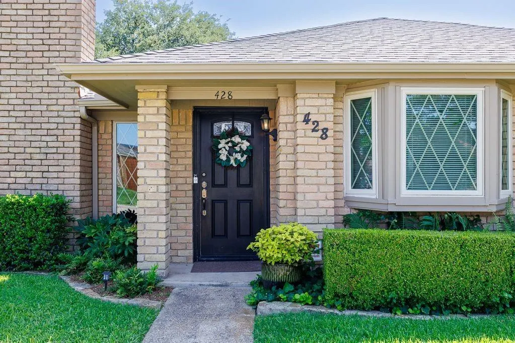428 Tall Oaks Lane