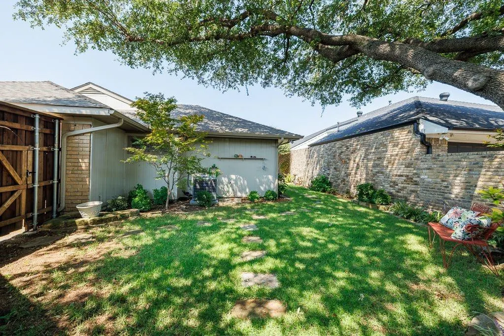 428 Tall Oaks Lane