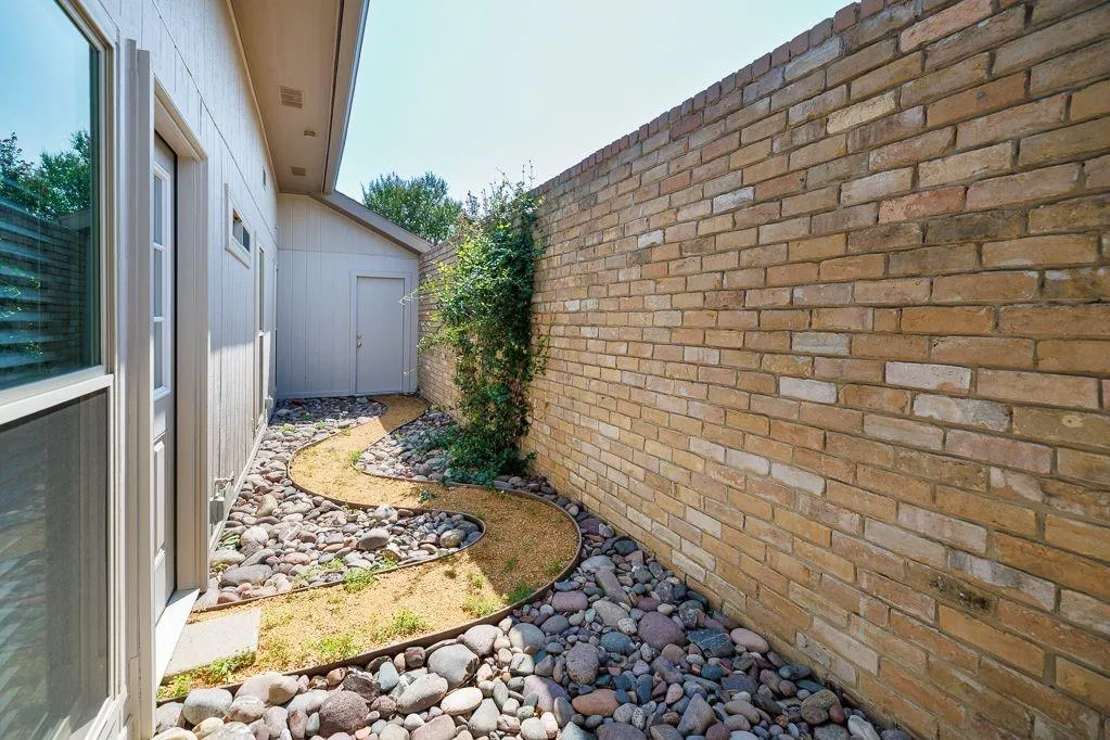 428 Tall Oaks Lane