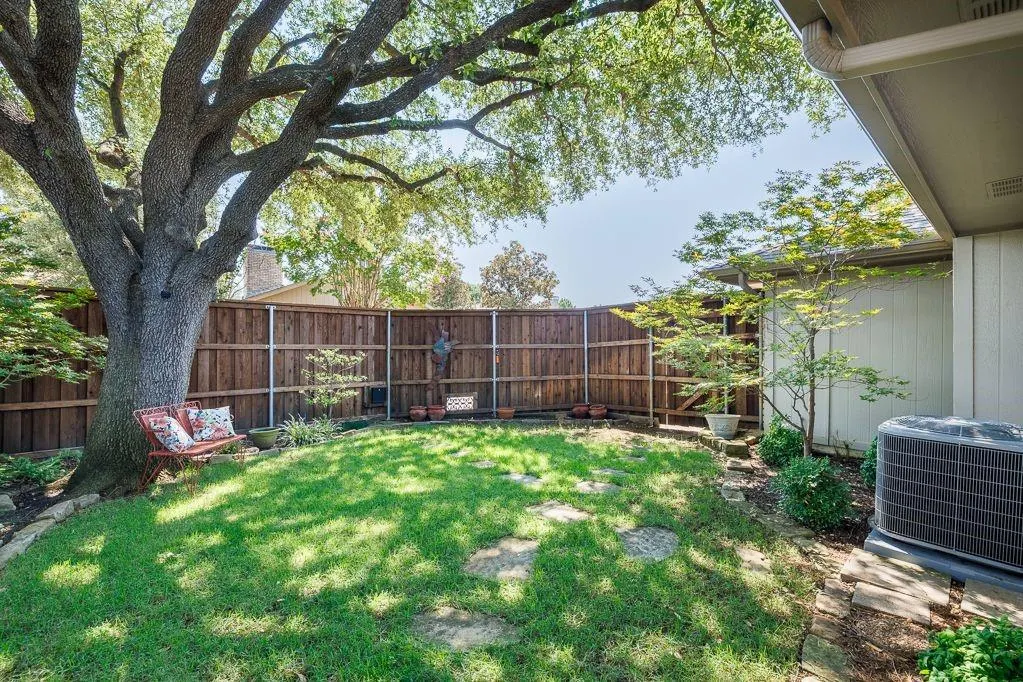 428 Tall Oaks Lane
