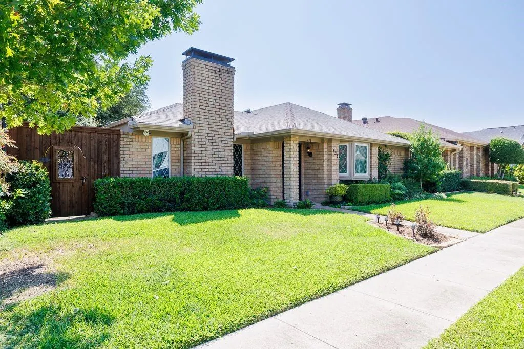 428 Tall Oaks Lane