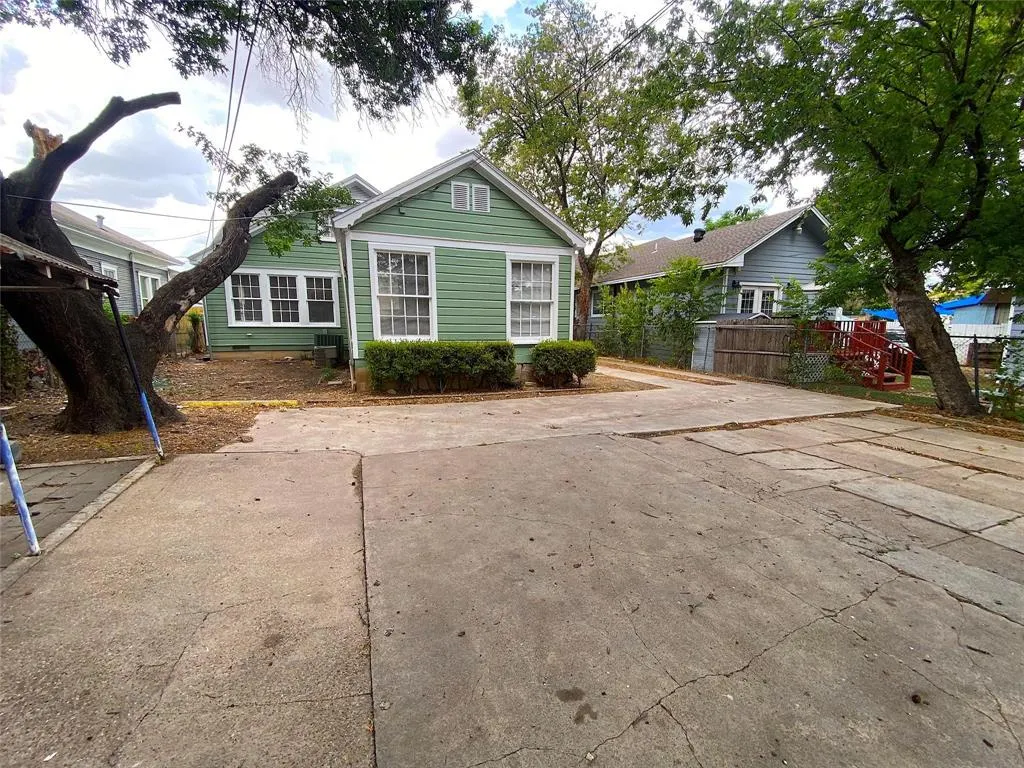 710 W 12th Street