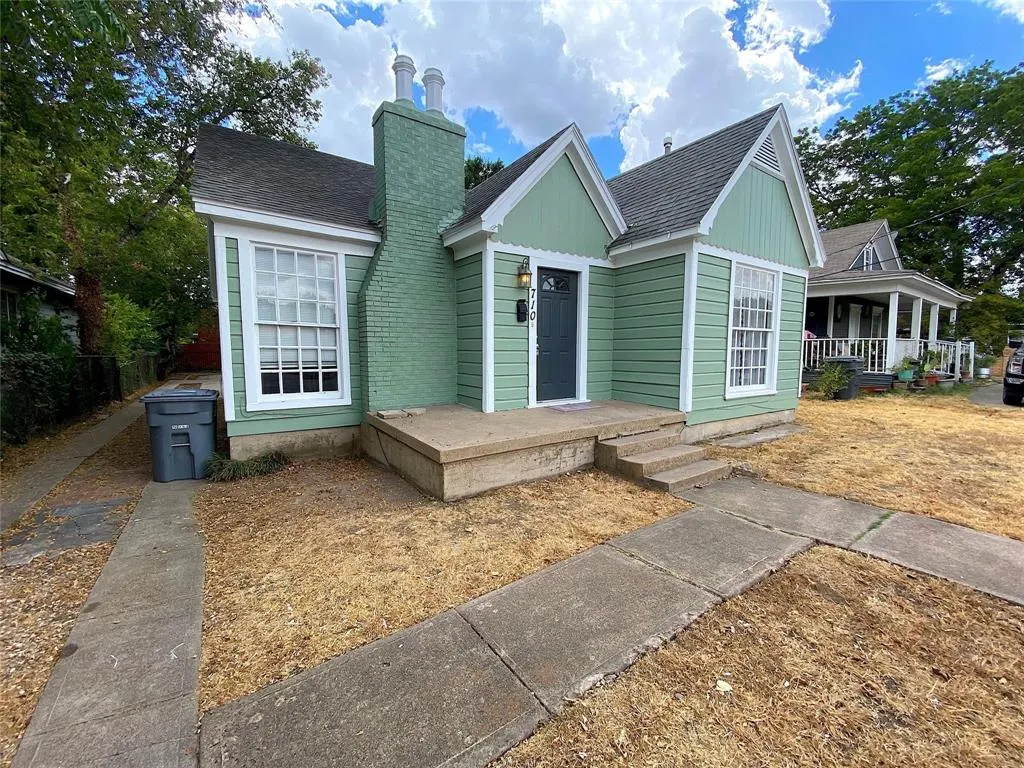 710 W 12th Street