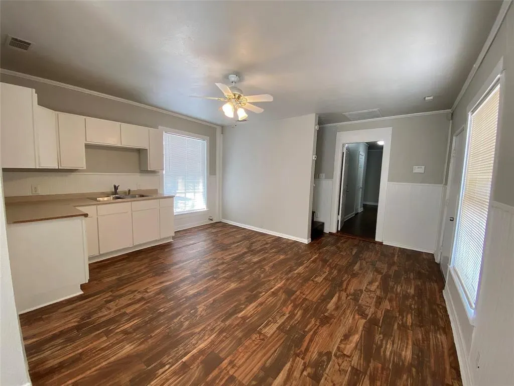 710 W 12th Street