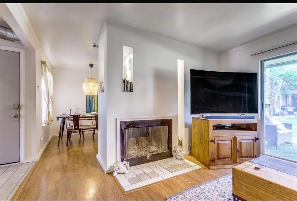 5300 Keller Springs Road, #1027