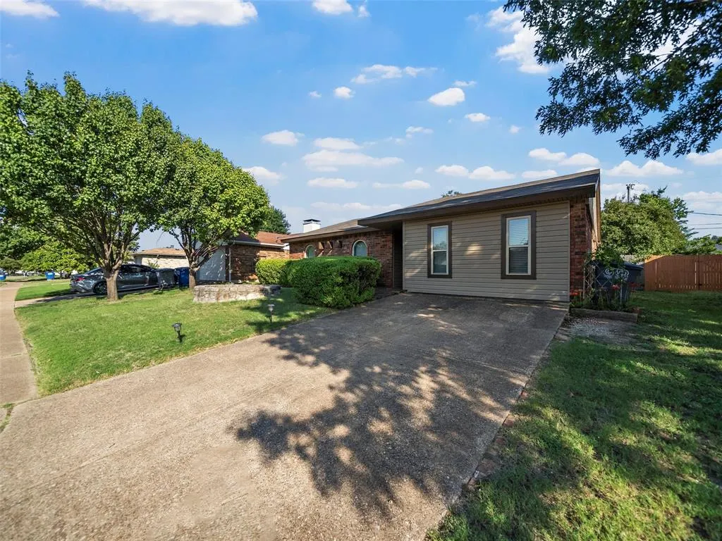 726 Meadow Mead Drive