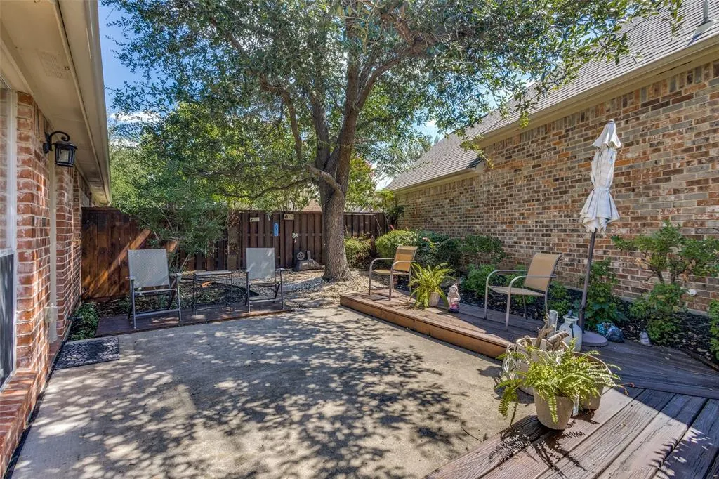 5929 La Cumbre Drive